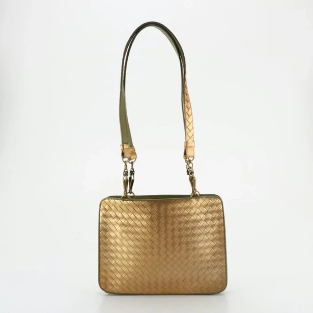 Authentic Bottega Veneta Flat Shoulder Bag - Golden Metallic Intrecciato Leather - Picture 2 of 16
